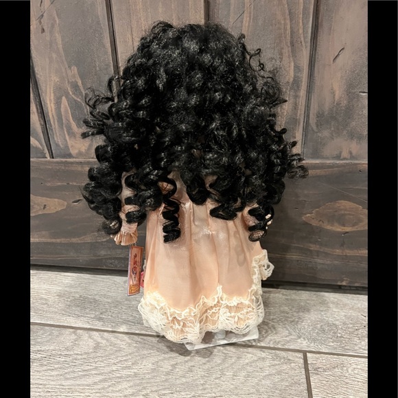 Porcelain Doll Celia limited edition - Picture 2 of 4